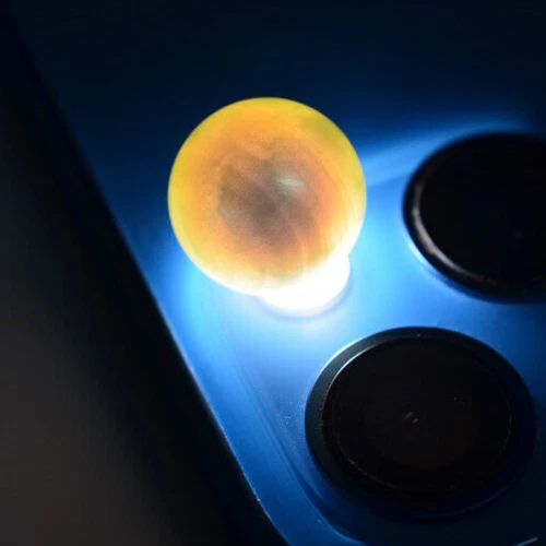 Aretes de doble cara blancos japoneses con placa de oro de 14k concha de Akoya Foto 4 de 4