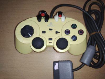 その他 ASCII PAD PINGU VERSION ASCII PAD PINGU Version Clear Controller Boxed For Playstation PS1