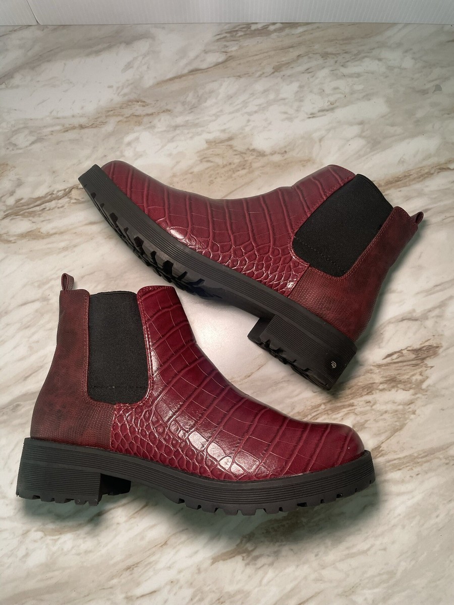 NEW FERGIE STING MAUVE SNAKE EMBOSSED CHELSEA ANKLE BOOTS US 10M