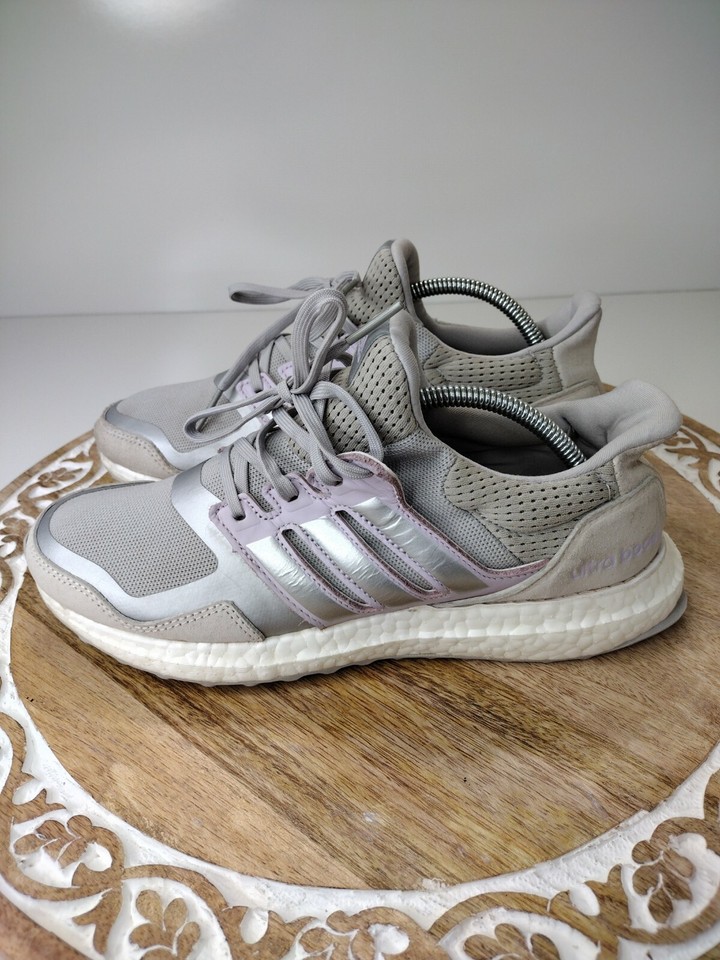 Adidas UltraBoost DNA S&L Women's Size 8 FW8390 Grey Purple Tint Boost