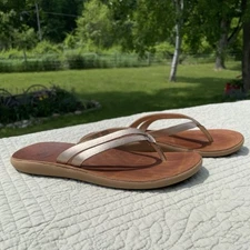 Olukai Womens Kapehe Luana Sandals Size 9 39  Gold 20488-FAFM Retail $90