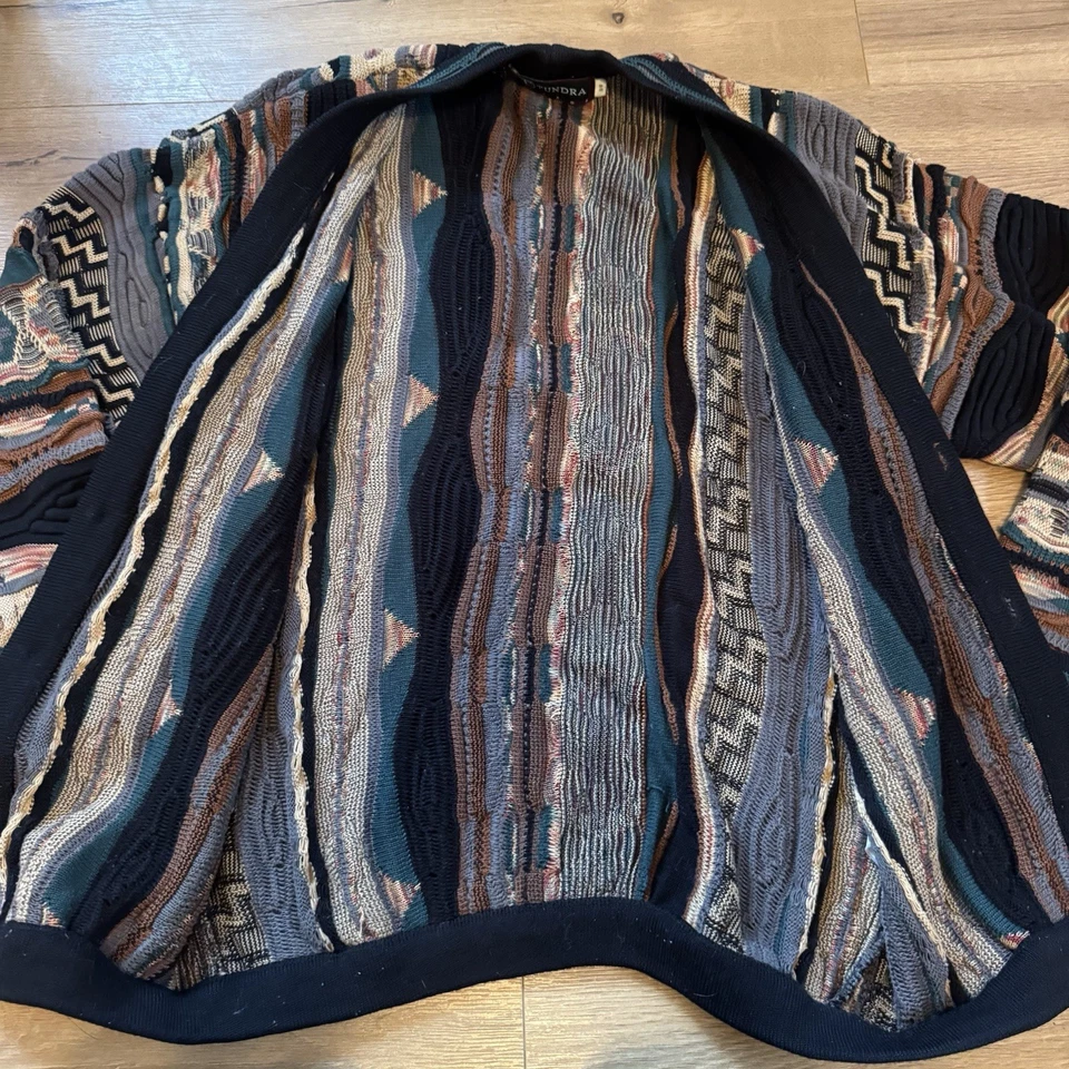 Vintage Tundra Canada Sweater/Cardigan Medium Textured Cosby Multicolor - Image 2 of 4
