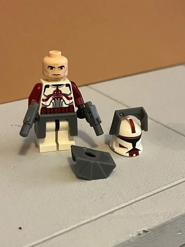 LEGO Star Wars  7681 Commander Fox Phase 1 Minifigure  complete sw0202