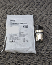 (QTY 2) Siemens 3SU1052-2BF10-0AA0: 2-Pos Metal Illuminated Selector Switch Head