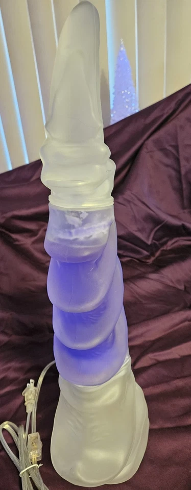 Lámpara de Sangre Muerte de un Unicornio A24 Edición Limitada Nueva Precintada 2025 PREVENTA Foto 3 de 4