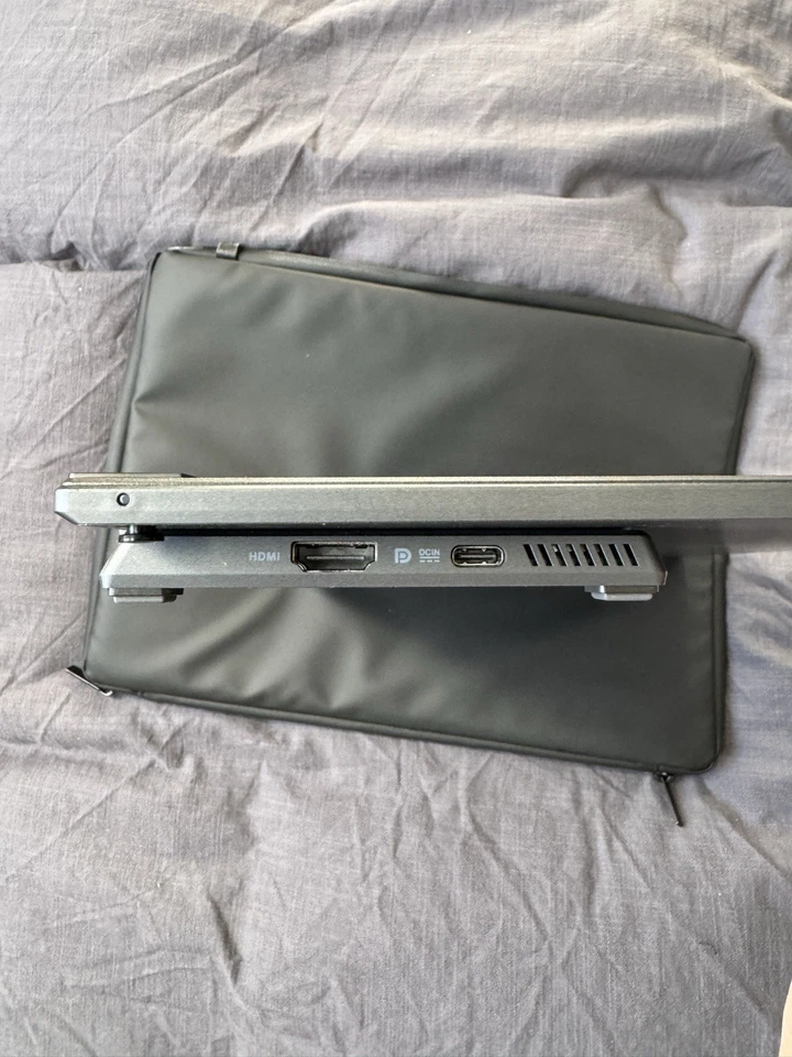 ASUS ZenScreen MB16QHG Portable Monitor - Image 2 of 3