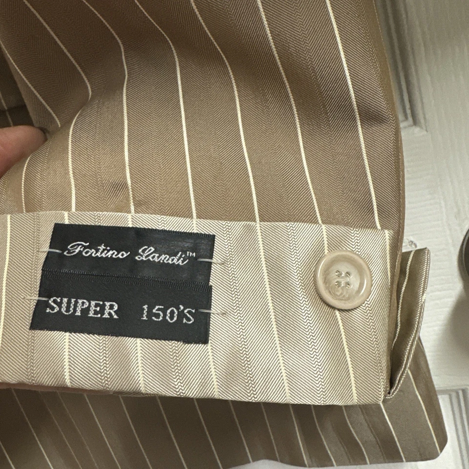 Traje Fortino Landi Para Hombre 3 Piezas Gángster Rayas 54R/48W con Chaleco Bronceado ¡VER FOTOS!! Foto 3 de 4