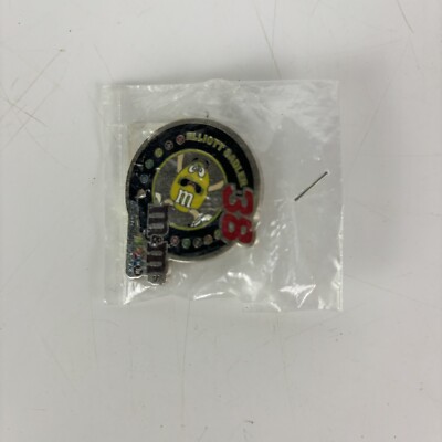 Elliott Sadler #38 Racing Team M&M's Nascar Winning Circle Lapel Pin 2005