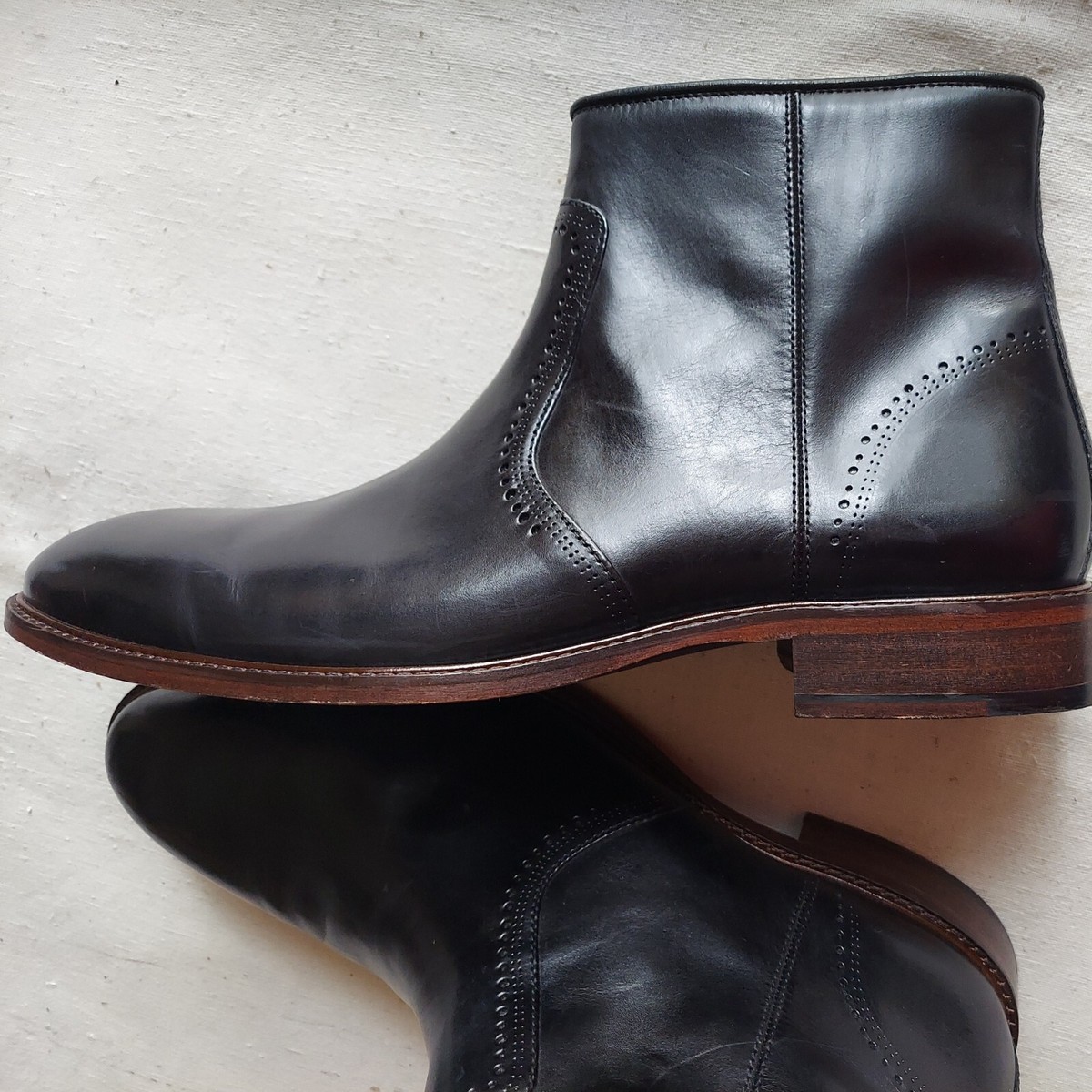 Johnston & Murphy Black Leather Chelsea Boots Pull-On Men Size 11 Dress Casual Johnston & Murphy Mens Size 8M Blue Suede Pull On Casual  main image 2