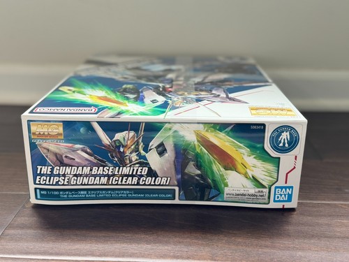 p-Bandai The Gundam Base Limited MG 1/100 - Eclipse Gundam (Clear Color) - Picture 9 of 14