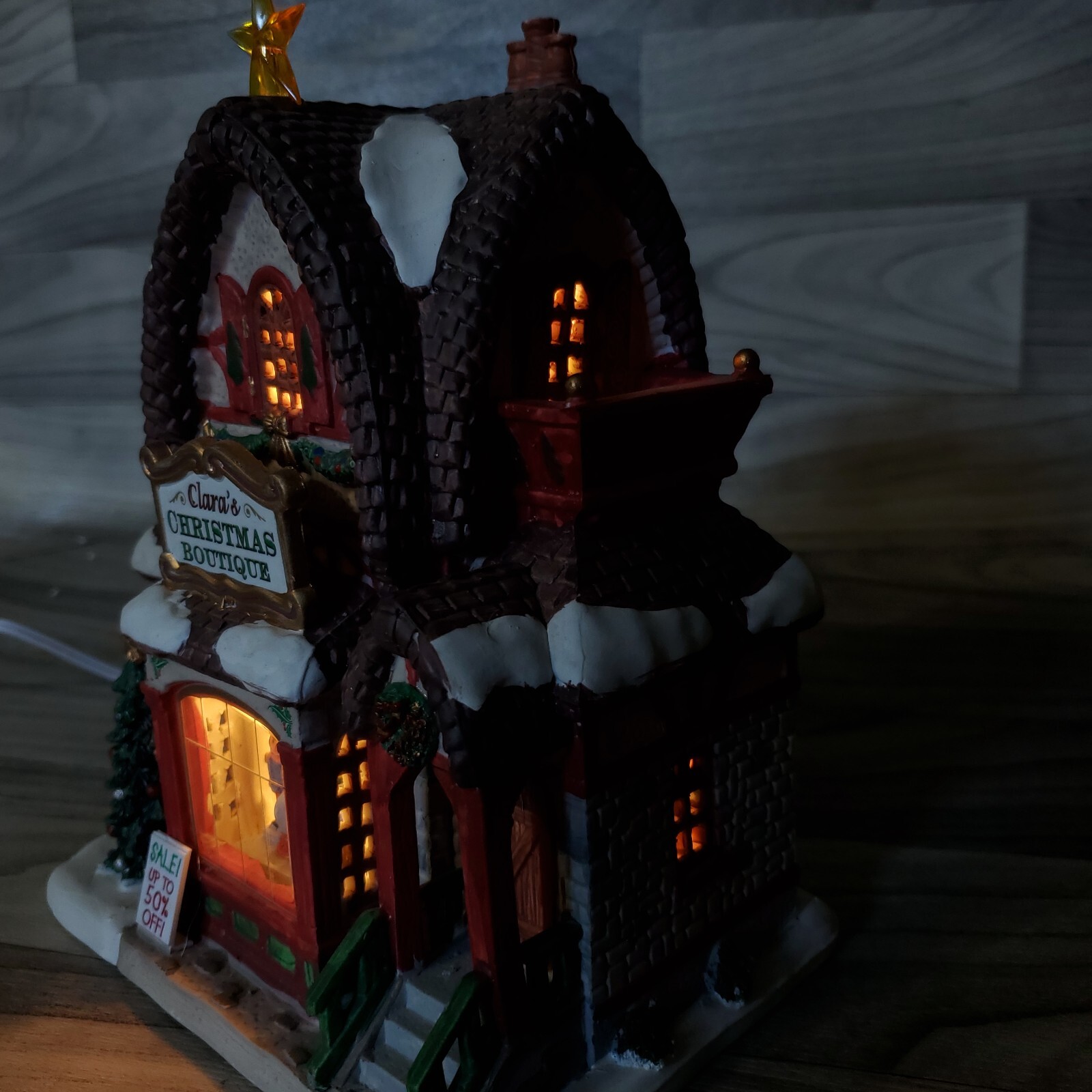 Lemax Coventry Cove Clara&rsquo;s Christmas Boutique #65138 Lighted In Box