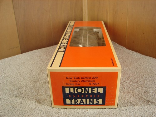 Lionel 6-7207 New York Central 20th Century Aluminum Dining Car with box - Picture 16 of 17