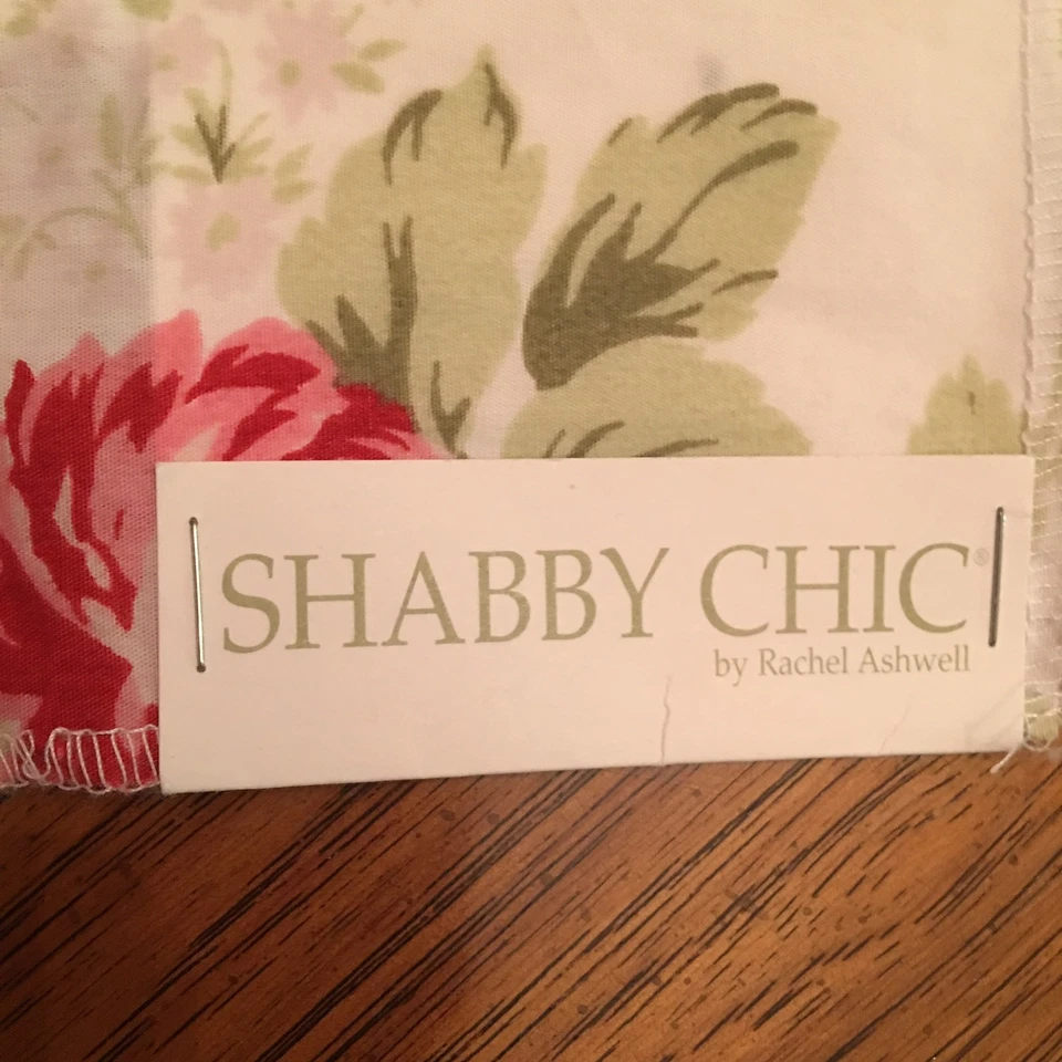 Ramo de flores silvestres Rachel Ashwell Shabby Chic tela blanca muestra floral 1 yarda Foto 4 de 4