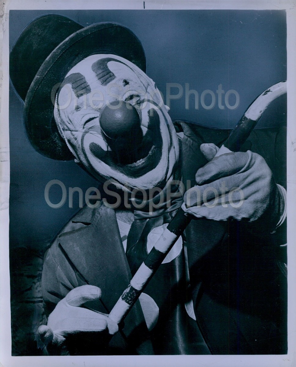 1957 St Paul SHRINE CIRCUS Clown Dick Lewis Press Photo | eBay