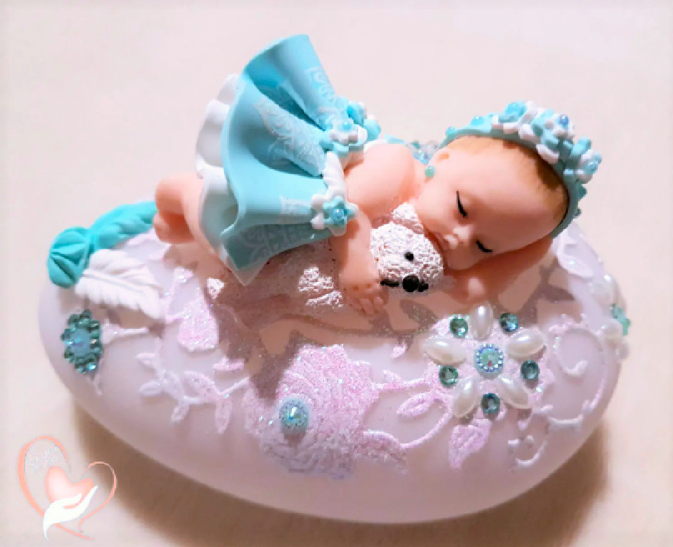 Galet lumineux bébé fimo fille collection artisanale ourson miniature turquoise et blanc
