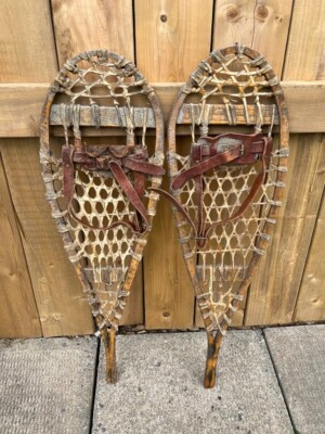 GREAT Snowshoes 28'' Long x 9'' Wide  with Leather Bindings DECORATIVE SNOW SHOES