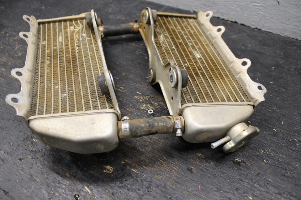 2003 2004 年 YAMAHA YZ250F 原始设备制造商 左右冷却冷却器 Radiator 03 04 发动机 — 第 4/4 张图片