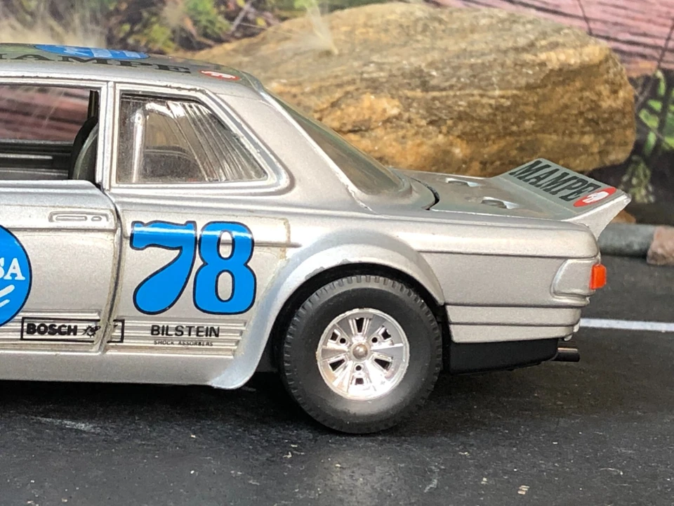 不完美 1: 24 BURAGO 压铸梅赛德斯 450 SC 拉力赛银色无盒原样 #0165 — 第 4/4 张图片