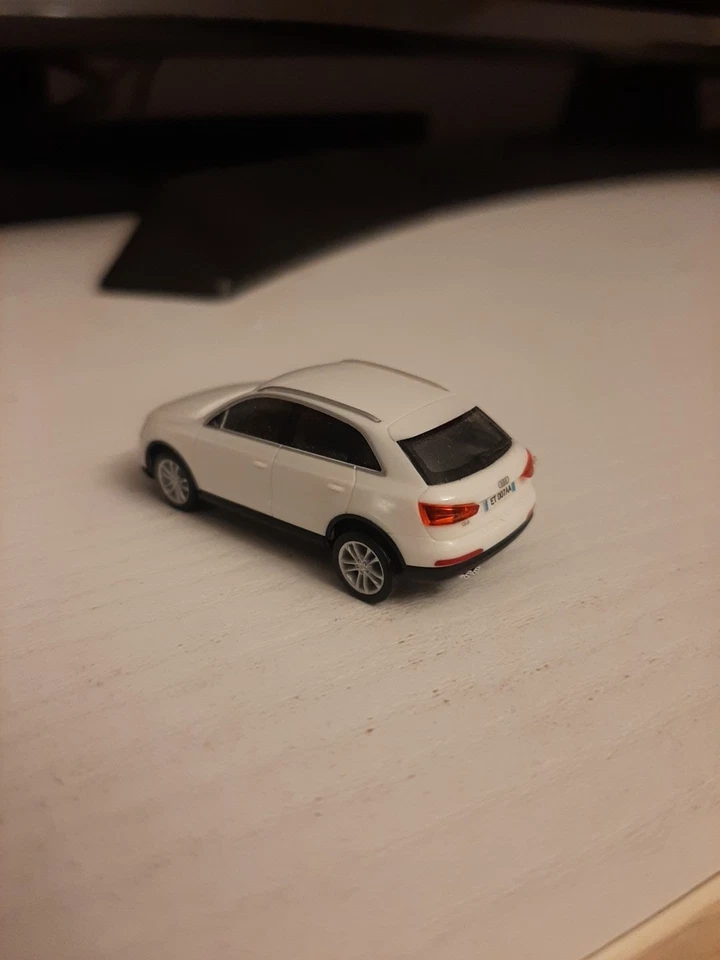 1:87 Herpa Audi Q3 bianco, LEGGERE DESCRIZIONE - Immagine 2 di 4