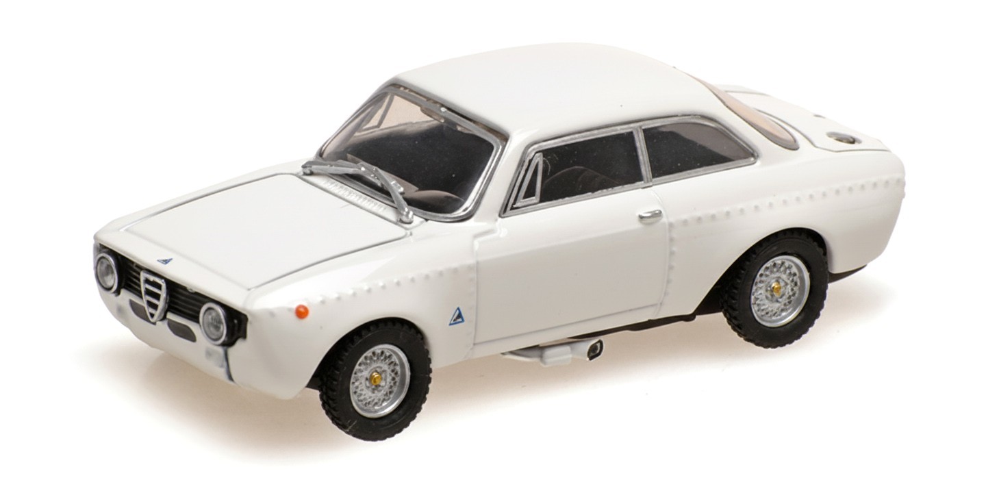 Minichamps 1/87 ALFA ROMEO GTA 1300 JUNIOR WHITE 1972 - 870124024