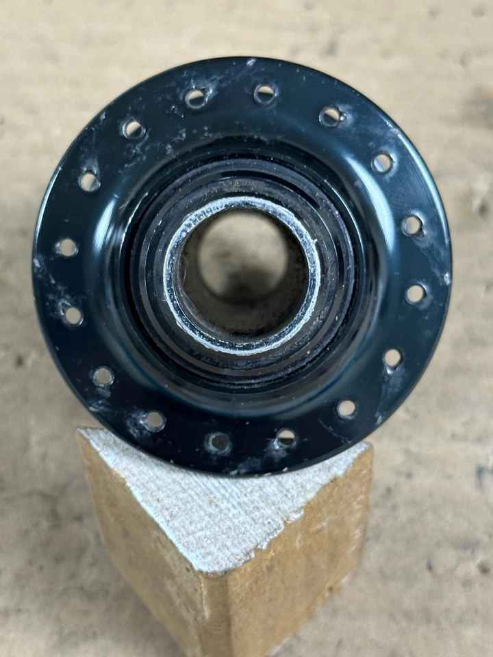 Marzocchi QR20 前轮毂 20x110 毫米,32 孔,6 螺栓盘 — 第 4/4 张图片