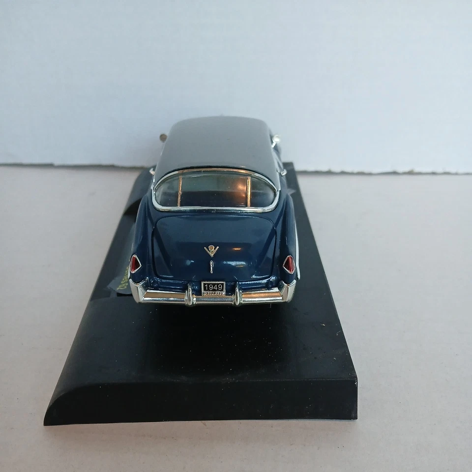 Modelos Signature - Cadillac Serie 62 1949 sedán Foto 4 de 4