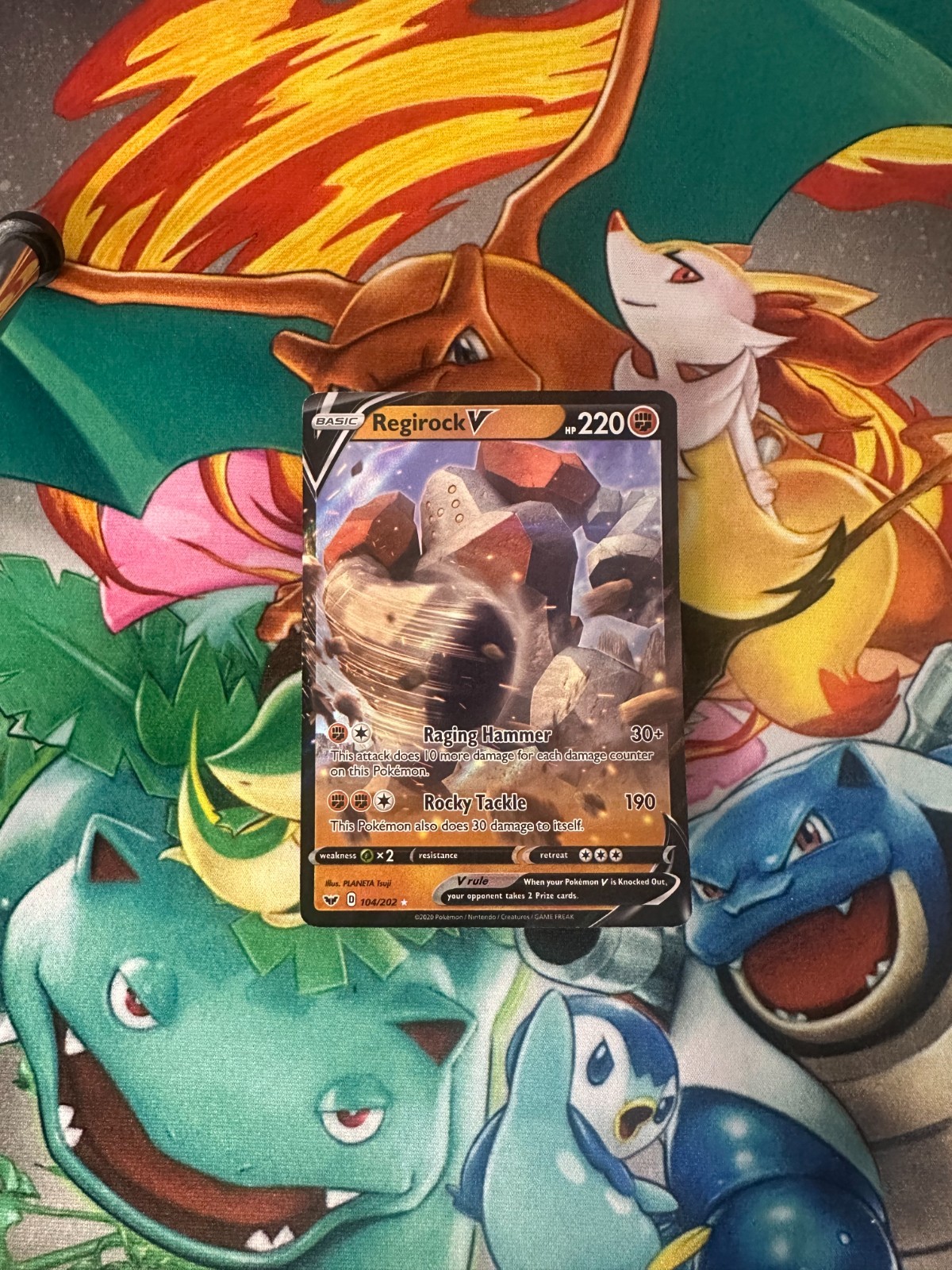 Regirock V - 104/202 - Pokemon Sword & Shield - Mint