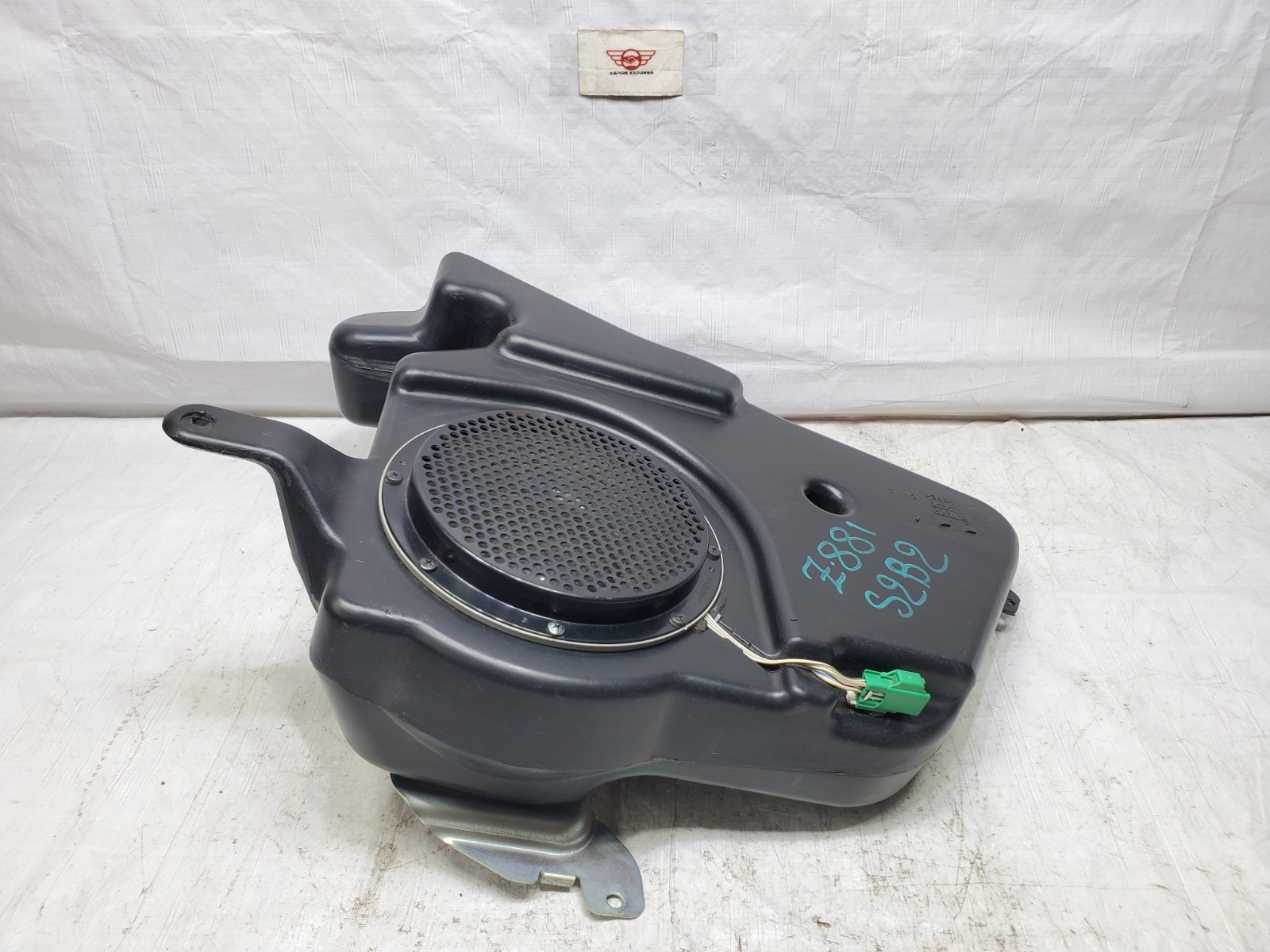 Subwoofer Speaker Bt4t19a067aa
