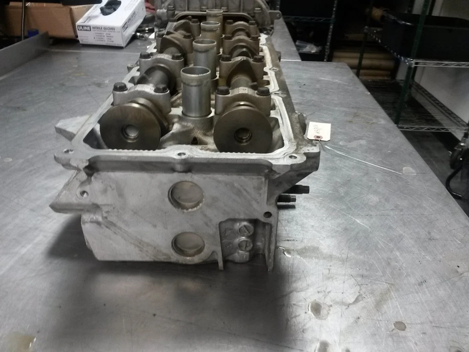 Culata derecha para 07-09 Nissan Titan 5.6 110401LU0A Foto 3 de 4