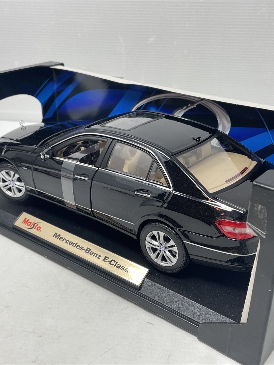 マイスト　maisto　1/18　メルセデスベンツ　Eクラス E-klass s-l400.jpg