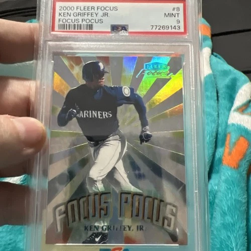 2000 Fleer Focus - Focus Pocus Ken Griffey Jr #8 PSA 9 Low Pop MINT
