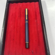 Vintage Parker 88 Rialto Matte Navy & Burgundy GT Füllfederhalter. Feine Feder