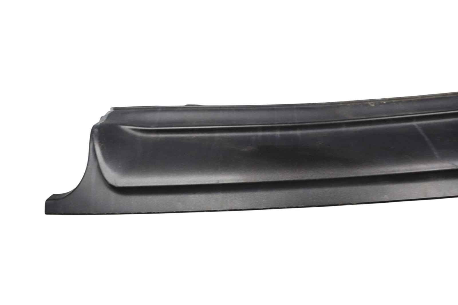 Maserati Ghibli 2014-2019 Rear Lower Center trim panel P/N 670010777