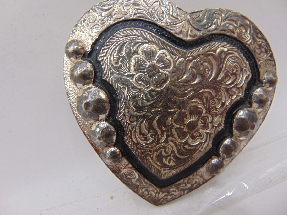 Vintage Belt Buckle Montana silversmiths heart silver plate  display picture 2