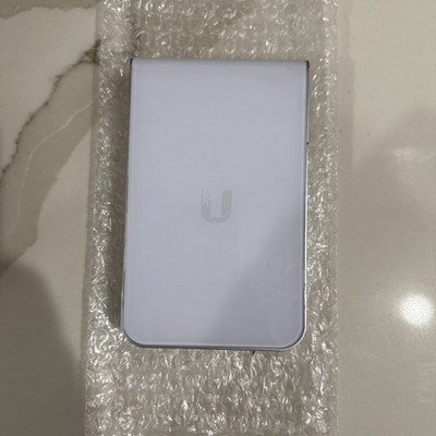 Ubiquiti UniFi AP AC IW (UAP-AC-IW) In-Wall 802.11 WiFi Access Point 2 Port