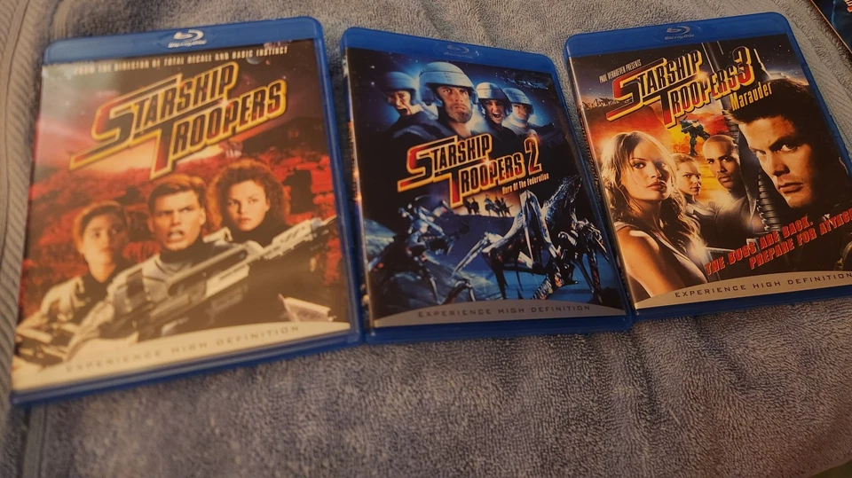 Starship Troopers Blu Ray Box Set/2 Hero Of The Federation /3 MarauderCasper Foto 2 de 3
