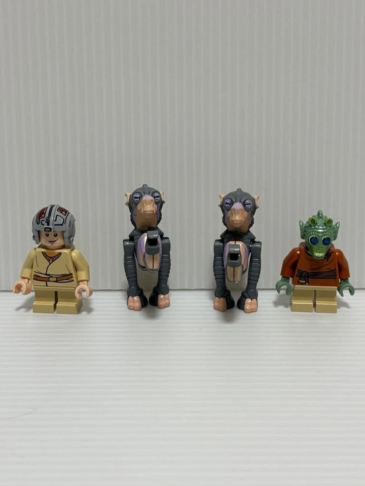 LEGO Star Wars Anakin's & Sebulba's Podracers 7962 In 2011 Used Retired W/Manual - Image 3 of 4