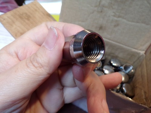NEW n Box 24 pc 14 x 2 F150 Ford Expedition Also Fits Lincoln Navigator LUG NUTS - Picture 4 of 5
