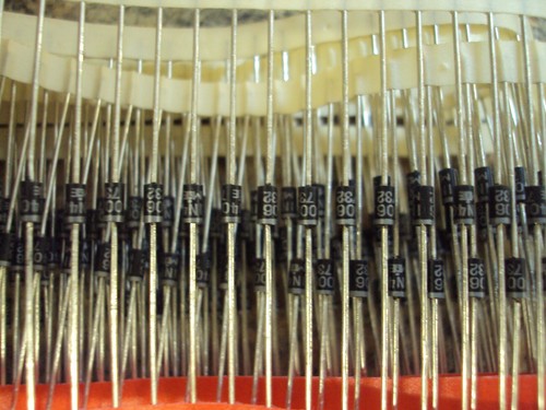 6O 200-pcs 1N5819 Diode Standard Schottky Diodes Rectifier Through Hole DO-41