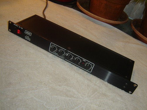 Ashly SC-20, 2-Way Electronic Crossover, Vintage Rack - Picture 8 of 12