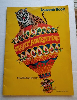 Great Adventure Animal Theme Park Vintage 1975 Souvenir Program Jackson  NJ RARE