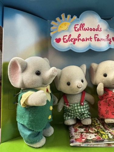 Calico Critters Ellwoods Elephant Family Figure Set Mom Dad Sister Brother - Picture 3 of 8