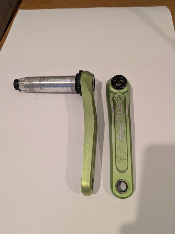 Race Face Atlas Cinch Cranks 175mm with 30mm Spindle BOOST