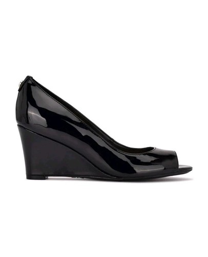 Nine West Cape Size 6.5M Wedge Pump Black Man Made Upper New - Picture 1 of 19