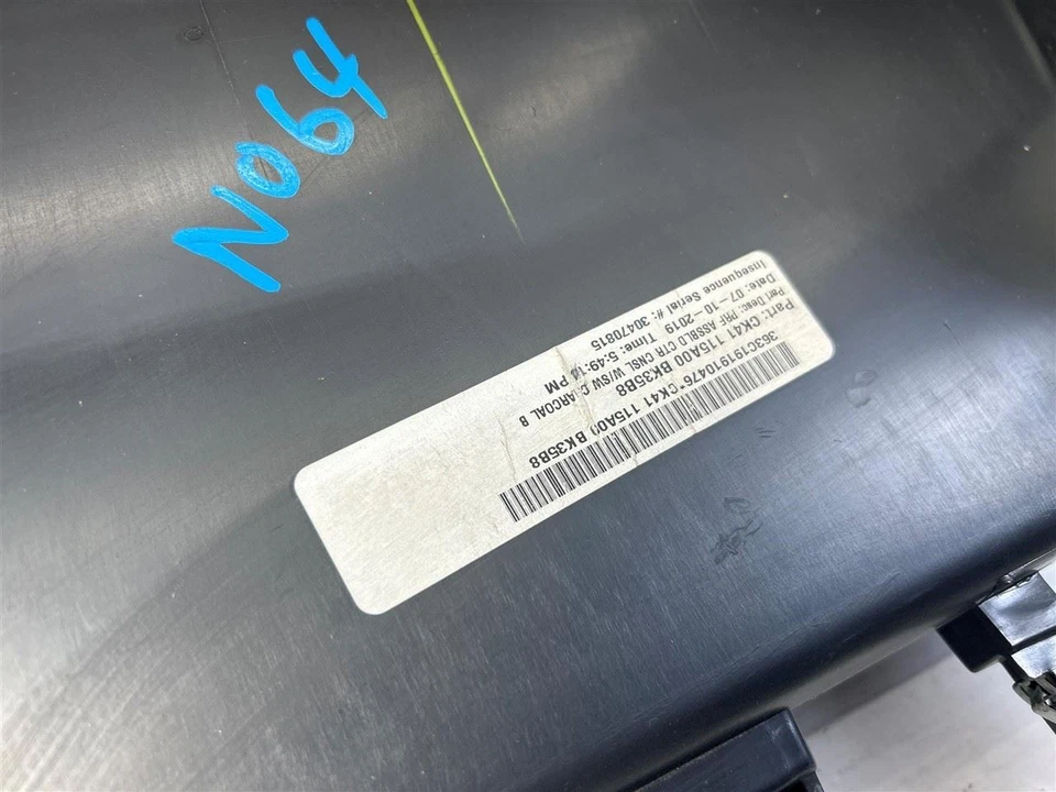 Ford Transit 150 2017-2019 usado techo delantero consola TPMS sin luces de mapa OEM Foto 2 de 4