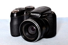Fujifilm Finepix S2980 fotocamera digitale bridge 14 megapixel con zoom 18x