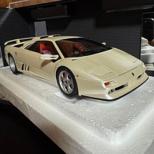 Autoart 1/18 Lamborghini Diablo SE30 Jota Collectables 17+