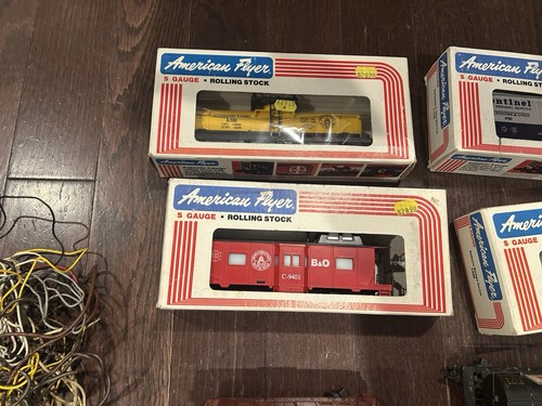 Big Lot Of Vintage American Flyer Trains,Railcars, Building & Hardware Untested - Picture 7 of 24
