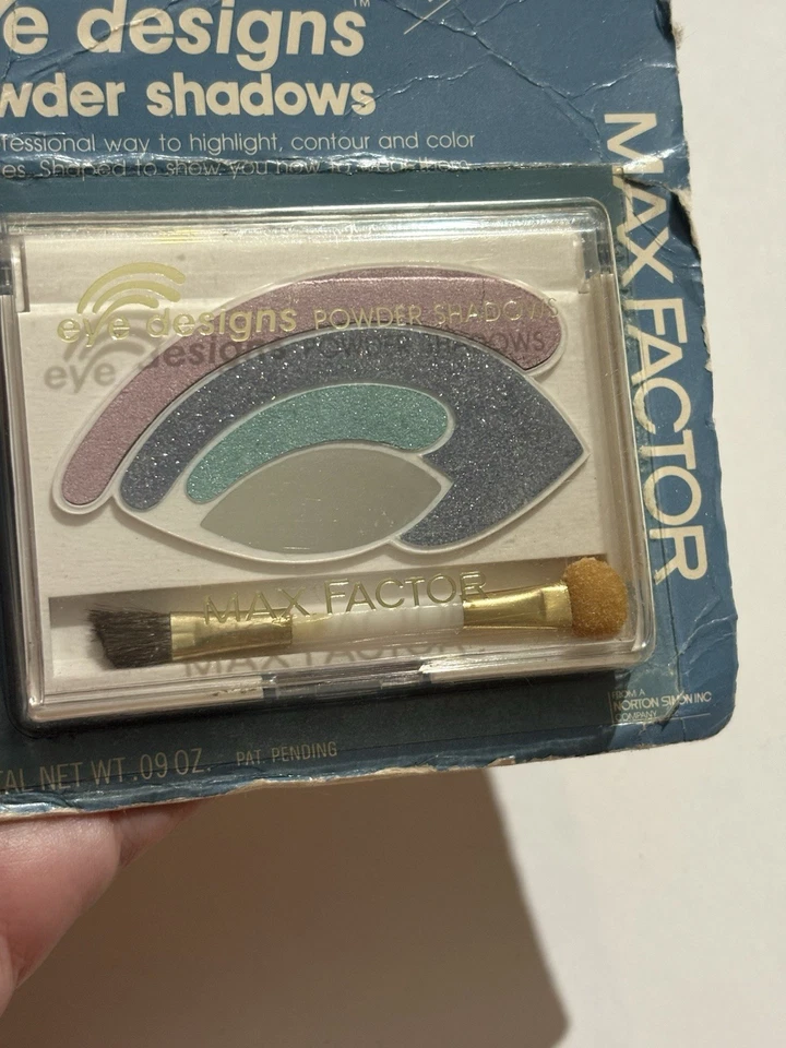 Sombras en polvo Max Factor Eye Designs sombra de ojos pasteles transparentes azul púrpura 0,09 oz Foto 2 de 4