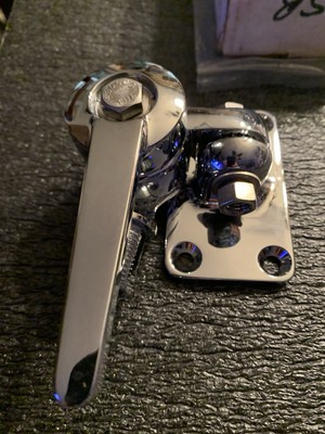 Shakespeare #366-BH Stainless steel Ratchet adjustable mount 